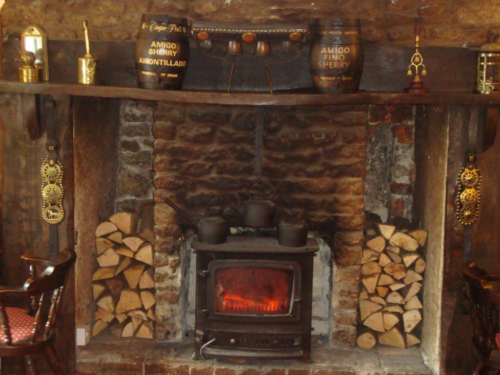 Hunters Lodge Inn Wincanton Room photo
