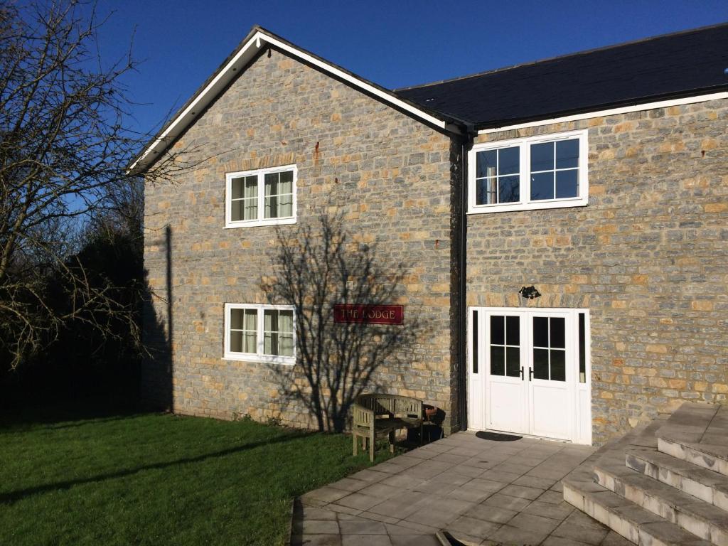 Hunters Lodge Inn Wincanton Exterior photo